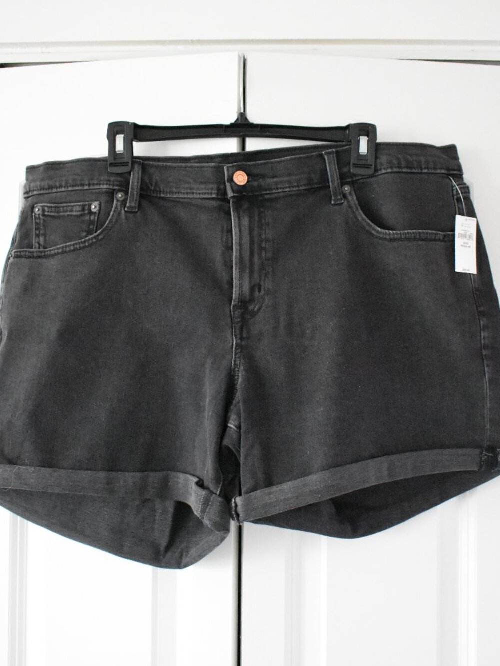 Gap Black Mid Rise Girlfriend Shorts - Women's 35 / 20R.